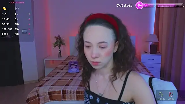 Snapshot of Hayle_Hill chatting on 06/20/26, 01:32 Hayle Hill online show from 06/20/26, 01:32