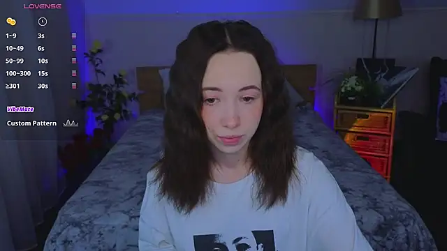 Hayle Hill online show from 03/11/26, 02:27