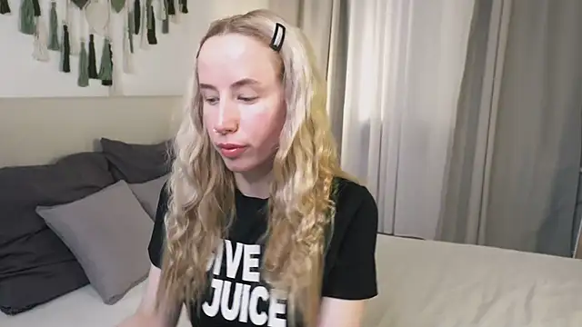 Cassie Kelman online show from 04/14/26, 08:58