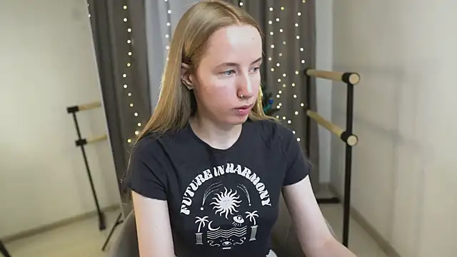 Cassie Kelman online show from 12/21/25, 08:42