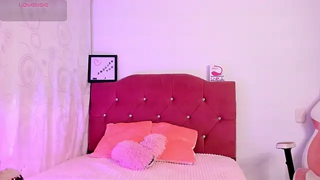 LucianaTomson online show from 09/21/25, 10:42