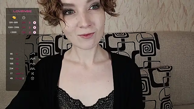 TinaWince online show from 10/18/25, 04:03