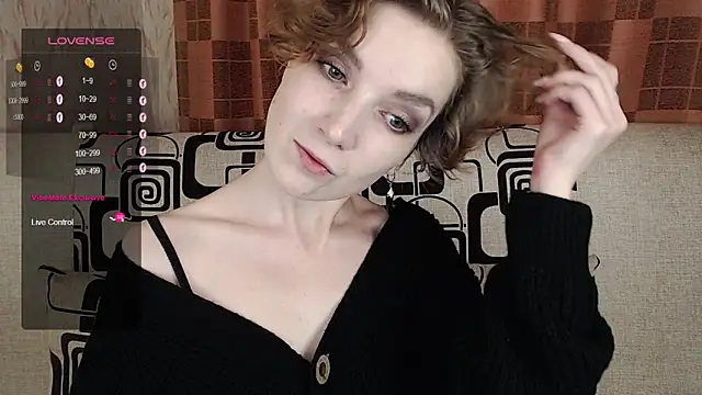 TinaWince online show from 12/18/25, 04:50