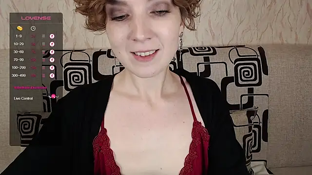 TinaWince online show from 09/21/25, 04:50