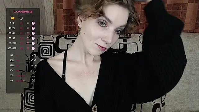 TinaWince online show from 12/21/25, 04:58