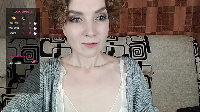 TinaWince online show from 12/05/25, 04:44