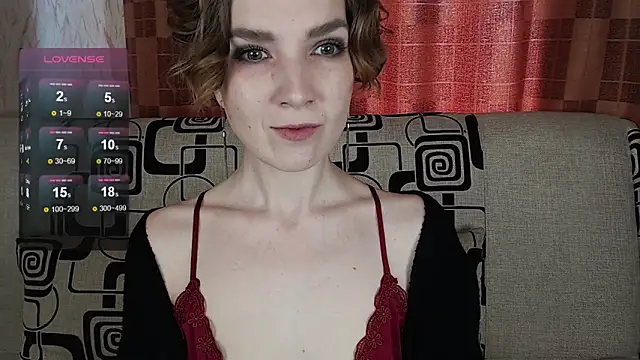 Snapshot of TinaWince chatting on 05/07/26, 04:50 TinaWince online show from 05/07/26, 04:50