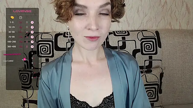 TinaWince online show from 10/04/25, 04:47