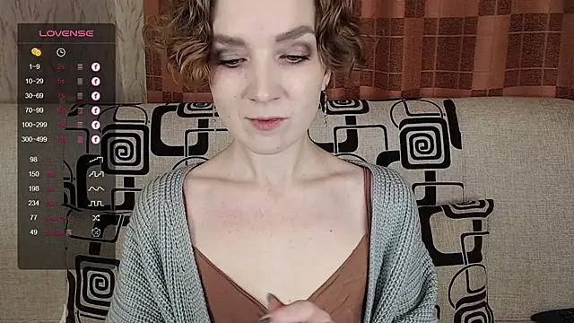 TinaWince online show from 11/21/25, 04:44