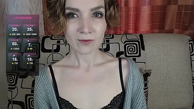 Snapshot of TinaWince chatting on 05/15/26, 05:05 TinaWince online show from 05/15/26, 05:05