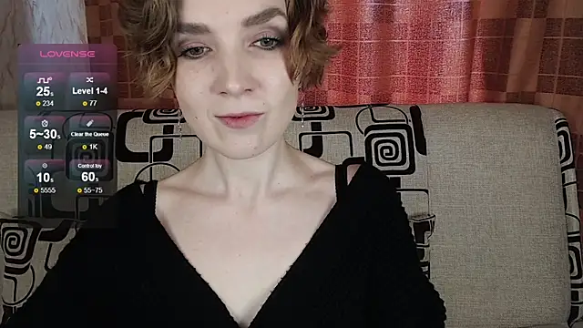 TinaWince online show from 04/12/26, 05:00