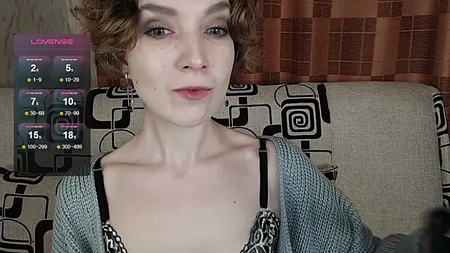 TinaWince online show from 02/05/26, 04:52