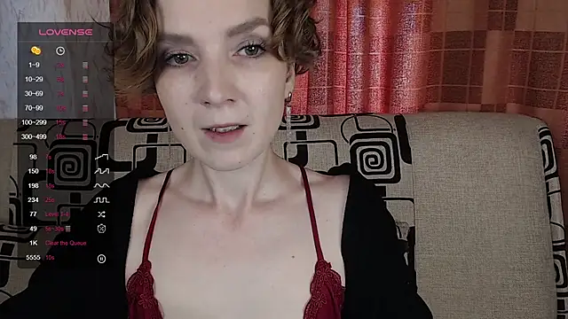 Snapshot of TinaWince chatting on 06/20/26, 04:39 TinaWince online show from 06/20/26, 04:39