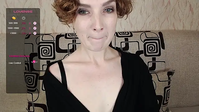 TinaWince online show from 10/05/25, 04:36