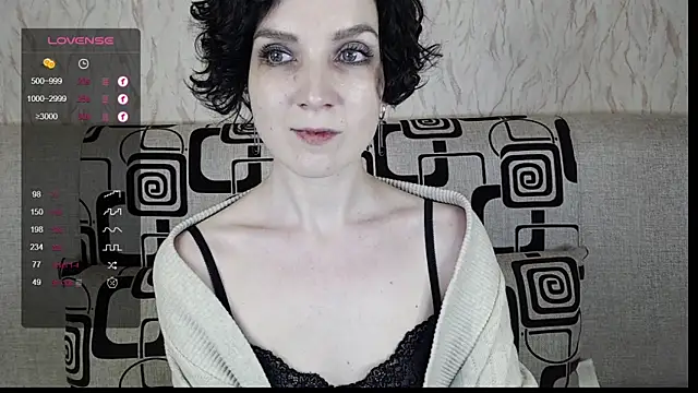 TinaWince online show from 03/06/25, 08:52