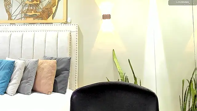  alaiasmile  online show from 03/08/26, 06:22