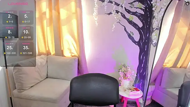  alaiasmile  online show from 05/05/26, 07:50