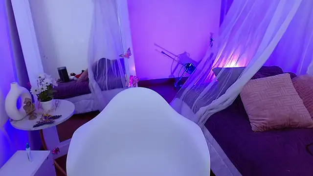 Snapshot of dafne_bss chatting on 12/10/24, 08:40 dafne bss online show from 12/10/24, 08:40