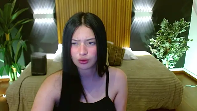 Snapshot of dafne_bss chatting on 12/17/24, 08:56 dafne bss online show from 12/17/24, 08:56