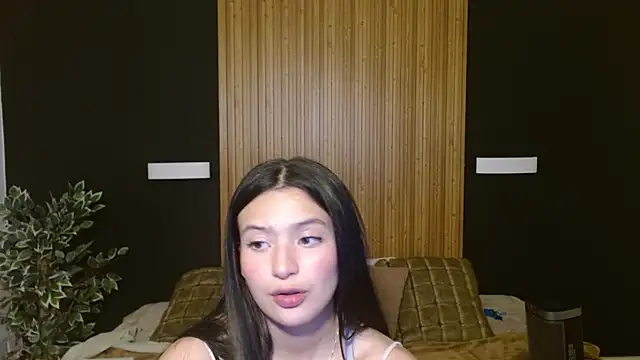 Snapshot of dafne_bss chatting on 01/24/25, 08:23 dafne bss online show from 01/24/25, 08:23