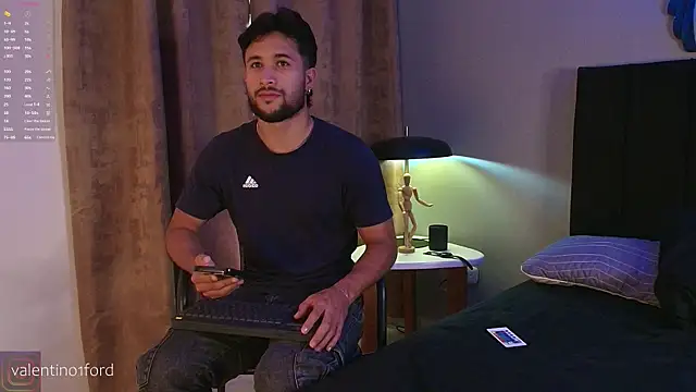 Valentinoford online show from 09/23/25, 08:38