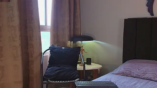 Valentinoford online show from 09/18/25, 06:11