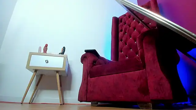 Sarah Mistress  online show from 12/06/24, 06:00