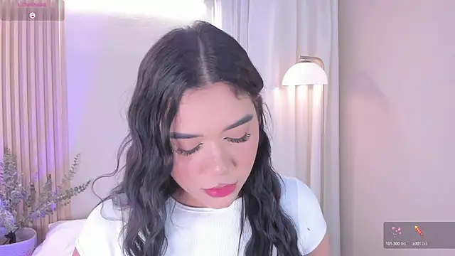 Snapshot of mara_brooks chatting on 11/26/25, 03:17 mara brooks online show from 11/26/25, 03:17