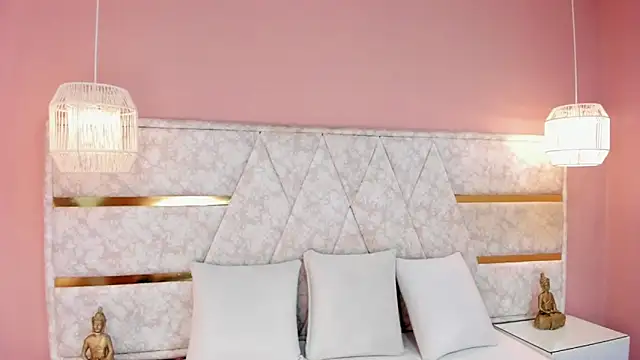 Snapshot of mara_brooks chatting on 02/06/26, 10:17 mara brooks online show from 02/06/26, 10:17