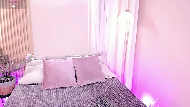 Snapshot of mara_brooks chatting on 11/13/25, 08:46 mara brooks online show from 11/13/25, 08:46