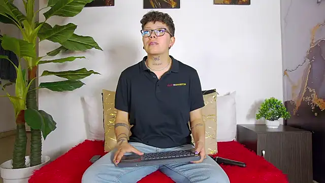 alex noa online show from 02/02/26, 07:35