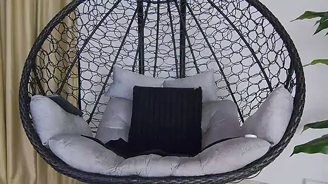 Snapshot of alex_noa chatting on 10/30/25, 07:44 alex noa online show from 10/30/25, 07:44