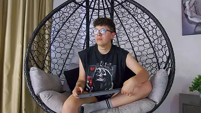 alex noa online show from 03/02/26, 07:21