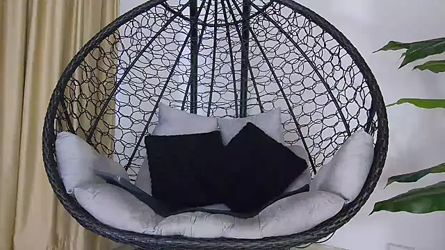 Snapshot of alex_noa chatting on 11/05/25, 07:28 alex noa online show from 11/05/25, 07:28