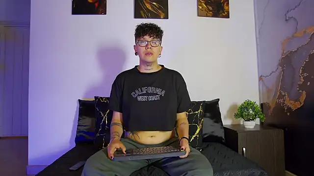 alex noa online show from 04/04/26, 05:41