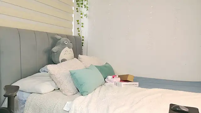  thaeltaylor online show from 10/10/25, 04:08