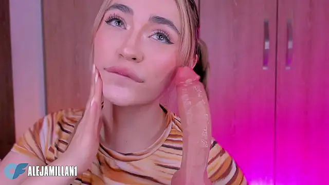 alejamillan1 online show from 10/08/25, 04:58