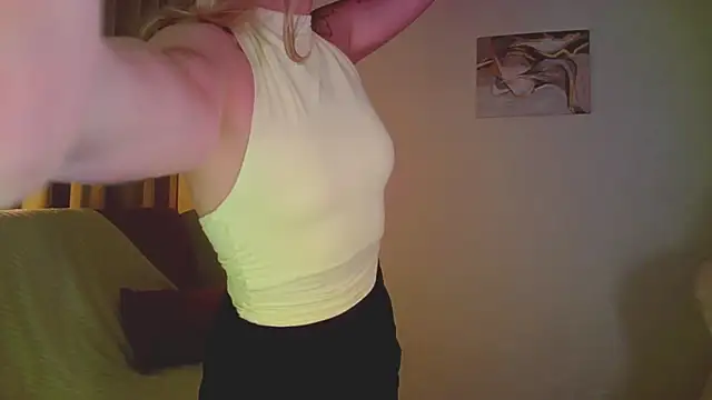 mia raspberrie online show from 05/19/26, 10:06