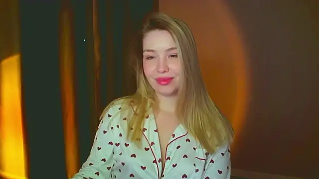 Snapshot of mia_raspberrie chatting on 12/26/24, 02:12 mia raspberrie online show from 12/26/24, 02:12