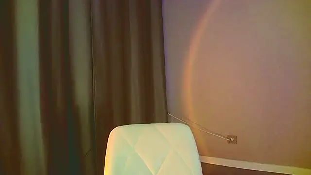 Snapshot of mia_raspberrie chatting on 01/07/25, 05:43 mia raspberrie online show from 01/07/25, 05:43