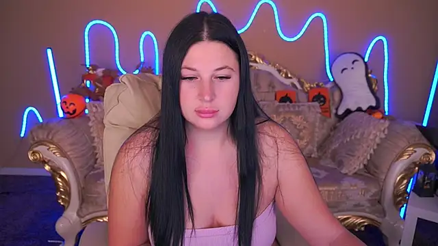 ArianaDarkk online show from 10/31/25, 02:30