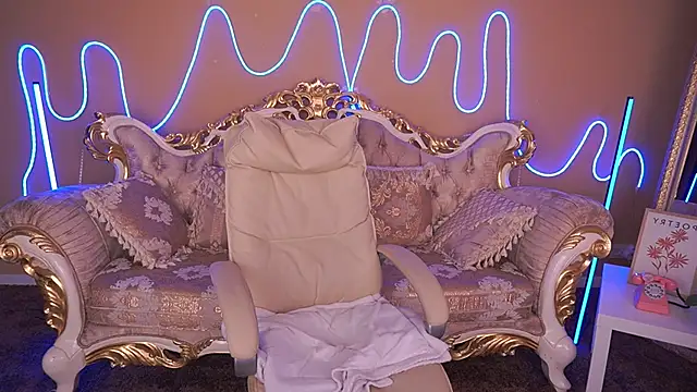 ArianaDarkk online show from 11/08/25, 05:00