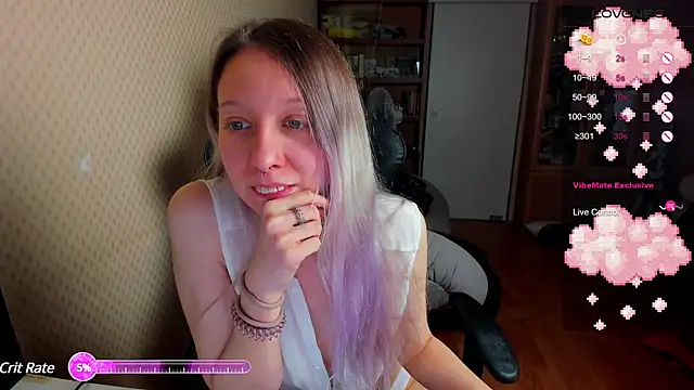 Snapshot of cutieMila chatting on 01/19/25, 06:32 cutieMila online show from 01/19/25, 06:32