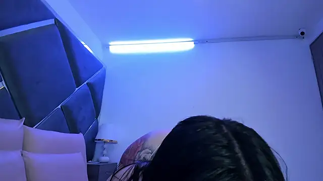 Charlotte Myers online show from 10/11/25, 08:43