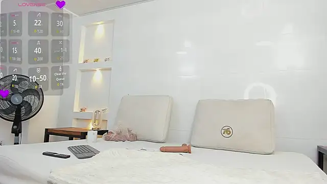 Snapshot of Dalia-Prada chatting on 07/04/26, 11:05 Dalia-Prada online show from 07/04/26, 11:05