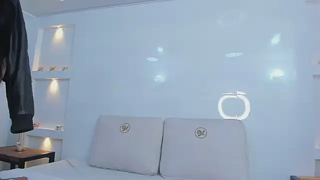 Snapshot of Dalia-Prada chatting on 06/18/26, 04:33 Dalia-Prada online show from 06/18/26, 04:33
