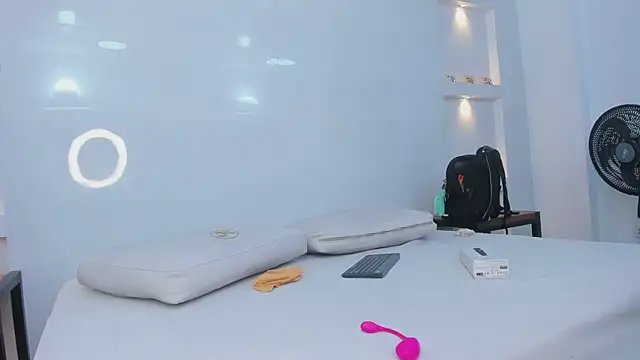 Dalia-Prada online show from 04/11/26, 07:45