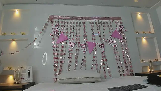 Snapshot of Dalia-Prada chatting on 02/11/26, 04:34 Dalia-Prada online show from 02/11/26, 04:34