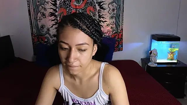 Snapshot of tony_and_sophia chatting on 02/02/26, 11:09 tony and sophia online show from 02/02/26, 11:09