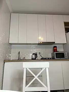 Snapshot of Teya_moon_ chatting on 10/30/25, 06:49 Teya moon  online show from 10/30/25, 06:49